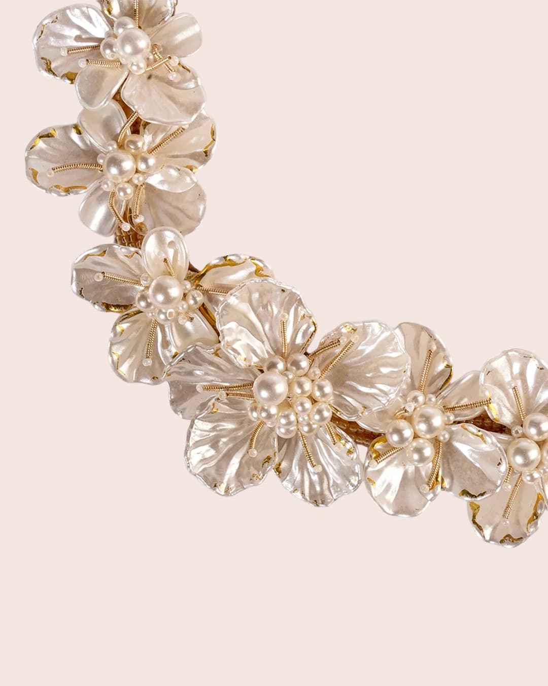 Wally Necklace