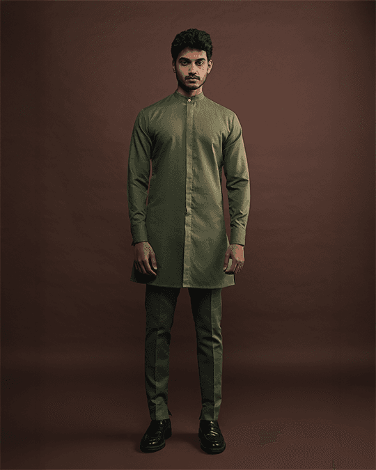 croc embroidered bandi with matching kurta pajama set