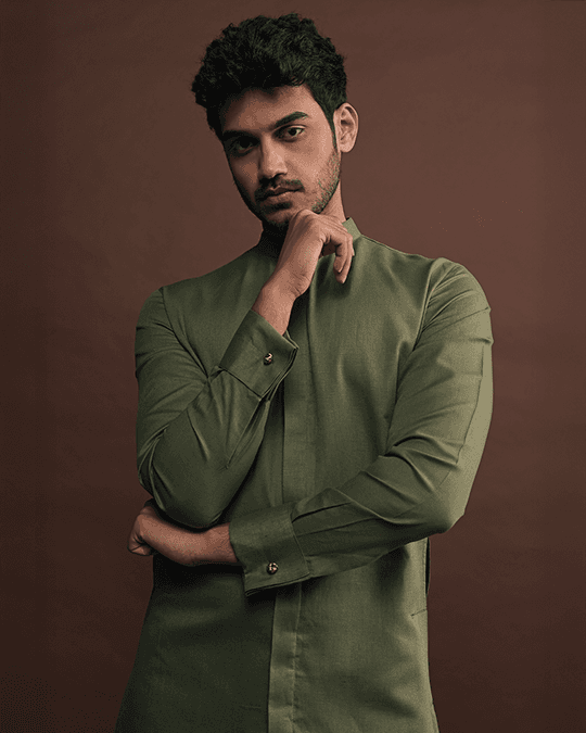 croc embroidered bandi with matching kurta pajama set
